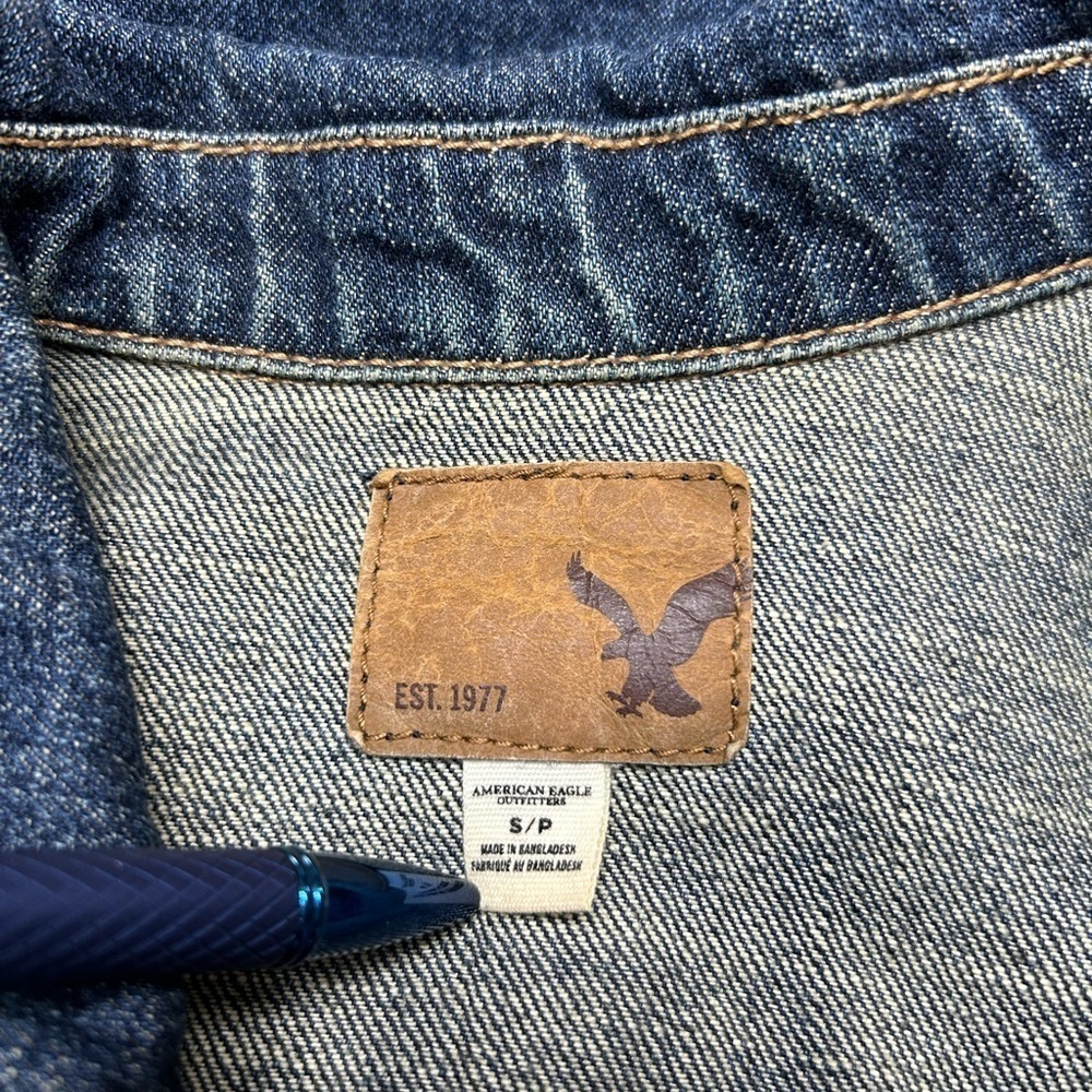 AEO American Eagle Denim Jacket Size Small - Picture 3 of 7